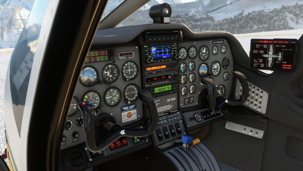 Glass Cockpit vs. analogue Instrument: What Every Student Pilot Should Know