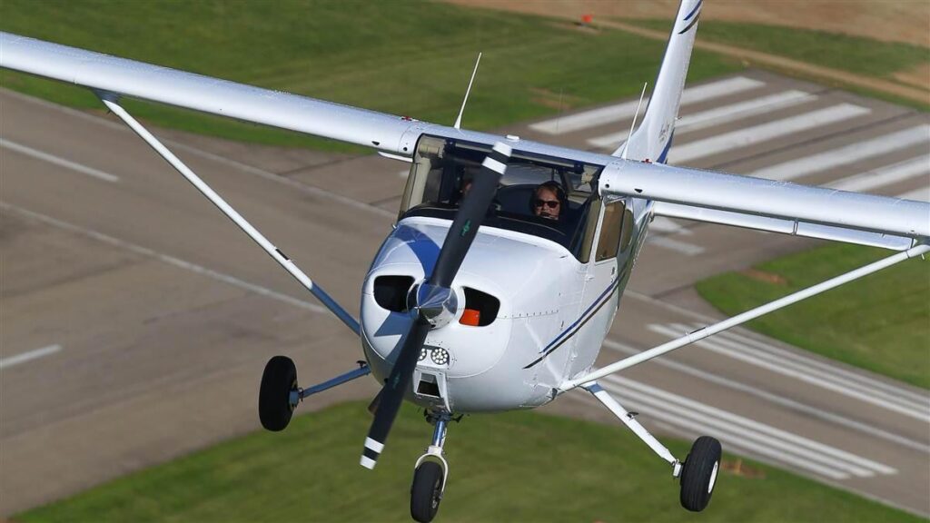 Why Planes Don't Fall Out of the Sky When Engines Fail