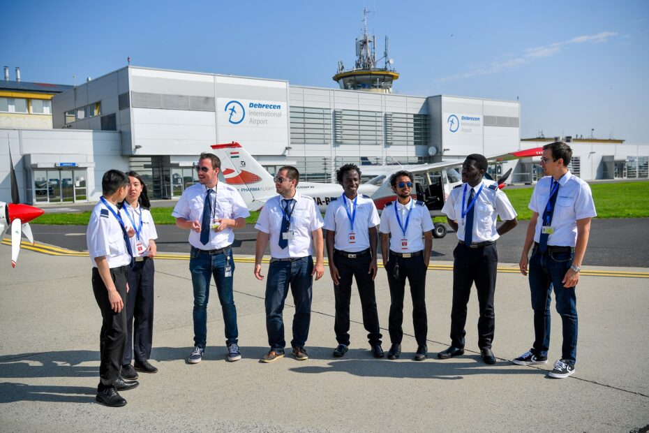 Pharma Flights: Revolutionary Pilot Training Program Brings Hungarian Excellence to India